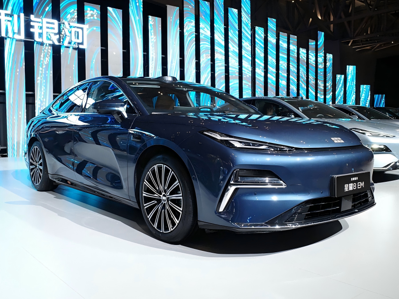 Geely Galaxy Xingyao 8 Em, μεγάλο PHEV με υβριδικό EM-P, εκτοξεύει τον Μάιο