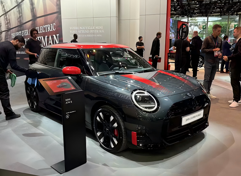 Η ηλεκτρική Mini Cooper της Κίνας, η ACEMAN JCW για εκτόξευση