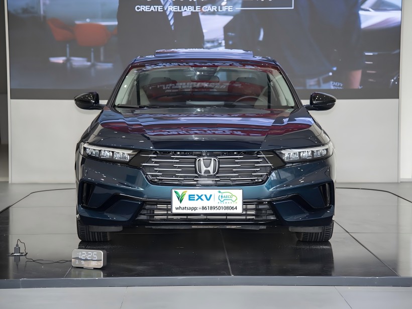 Η Honda Accord & Integra εκτόξευσης της Κίνας 20 Μαρτίου με εξωτερικά τσιμπήματα