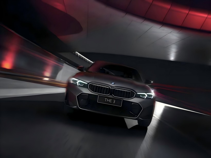 Οι επίσημες εικόνες της BMW 3 Series 50th Anniversary Limited Edition έχουν κυκλοφορήσει. Περιορίζεται σε 2.500 μονάδες και εξοπλισμένη με αποκλειστική βαφή κ.λπ.