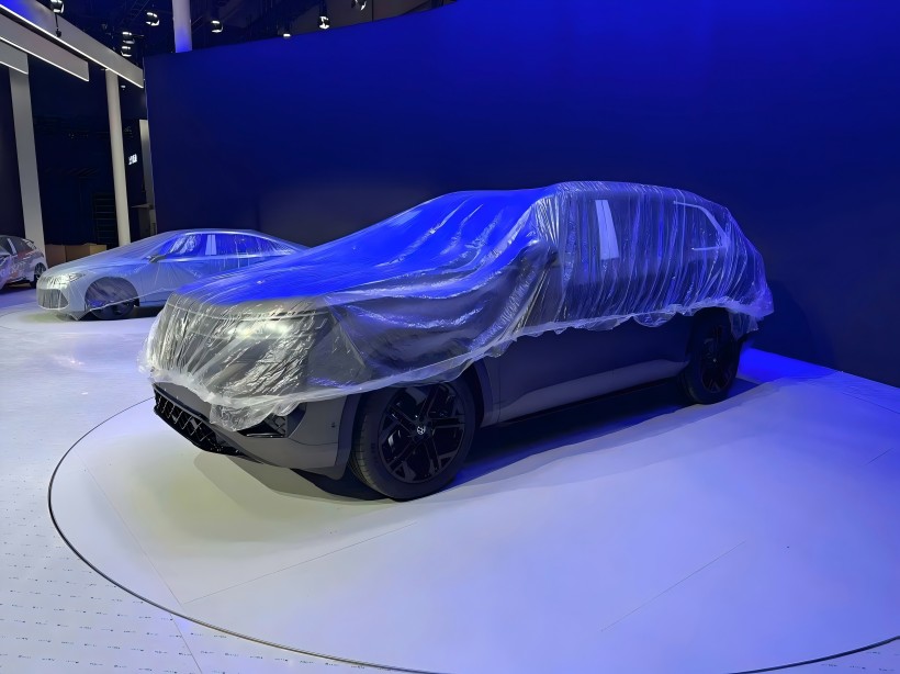 Εξερεύνηση Venue στο 2025 Shanghai Auto Show: Υποψήφια συντονισμένο όχημα Teramont Pro εκτεθειμένο, εξοπλισμένο με καπνιστό αθλητισμό